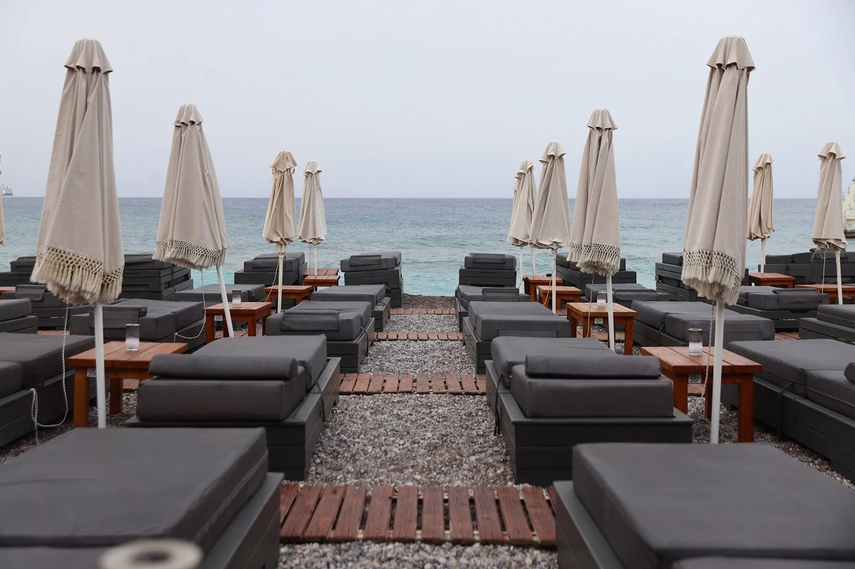 Φωτογραφία αρχείου από beach bar