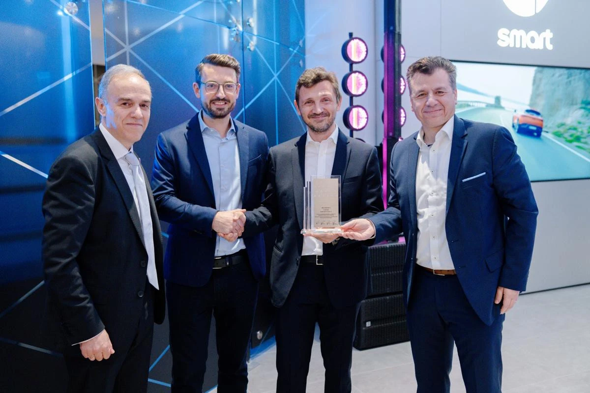 Ο Ιωάννη Καλλίγερου, CEO της Star Automotive Hellas, ο Heinz Schneiter, Μέλους του Διοικητικού Συμβουλίου της Emil Frey Group, ο Στέλιου Καλαρά, General Distributors Business Mercedes-Benz Vans και ο Martin Zahn, Business Development & Market Management G