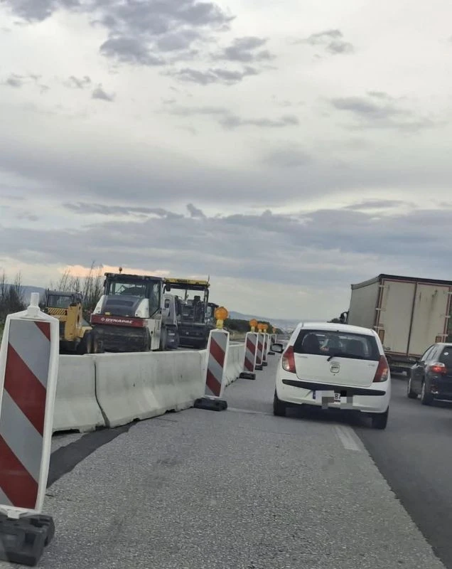 Εικόνα με το μποτιλιάρισμα στην είσοδο της Θεσσαλονίκης επί της Εγνατίας Οδού