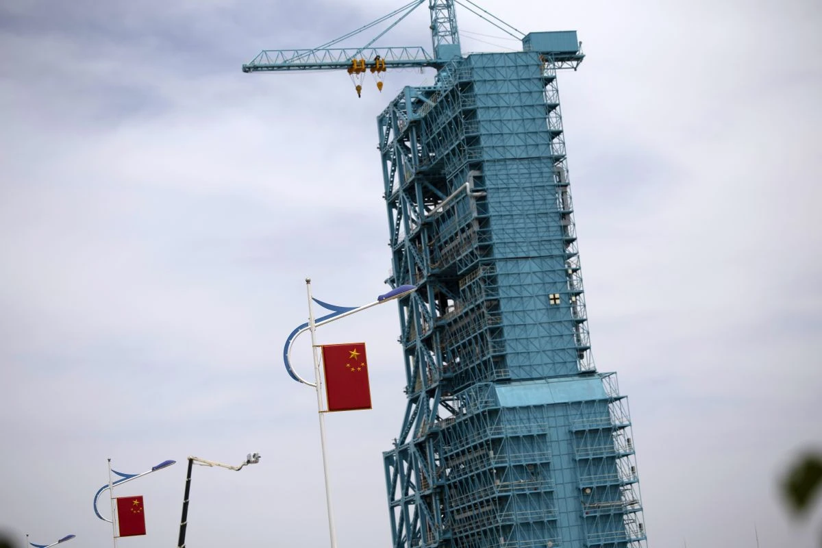 shenzhou-23-diastima-selini-ektoxeusi-kina-china-maios-20260421.jpg