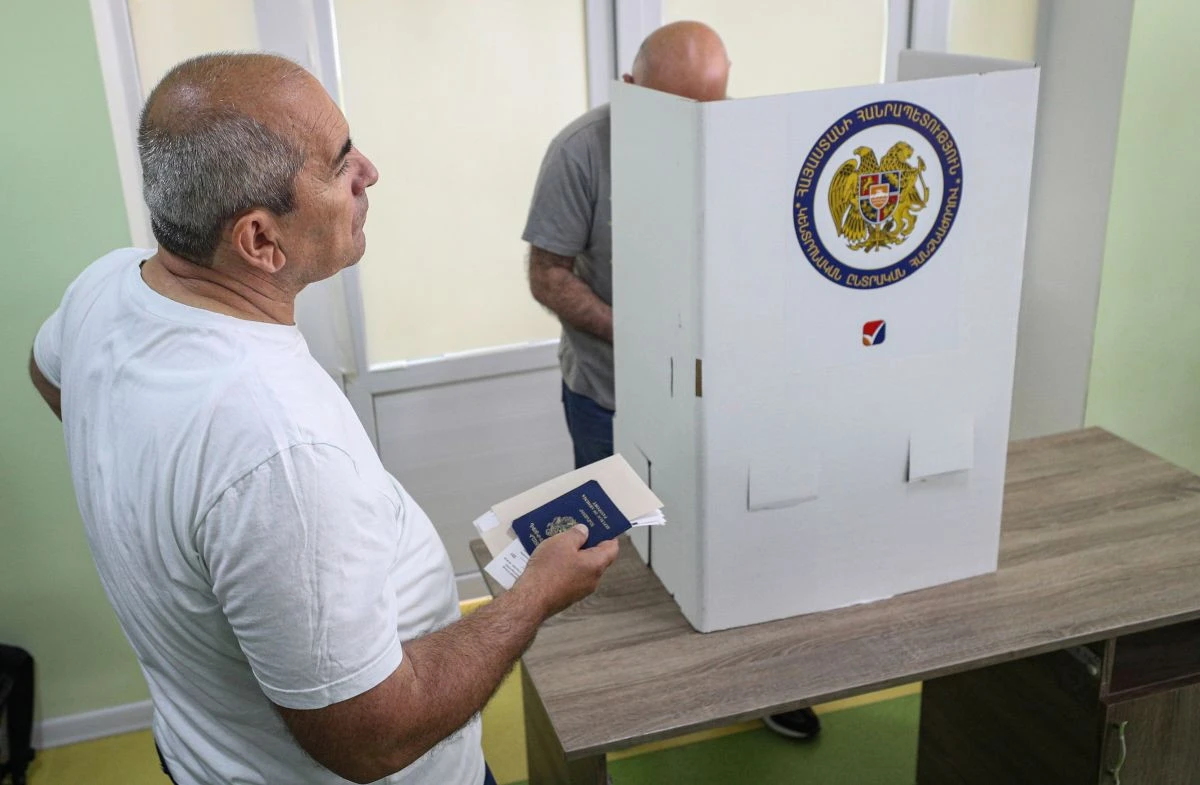armenia-ekloges-iounios-20260401.jpg?v=0