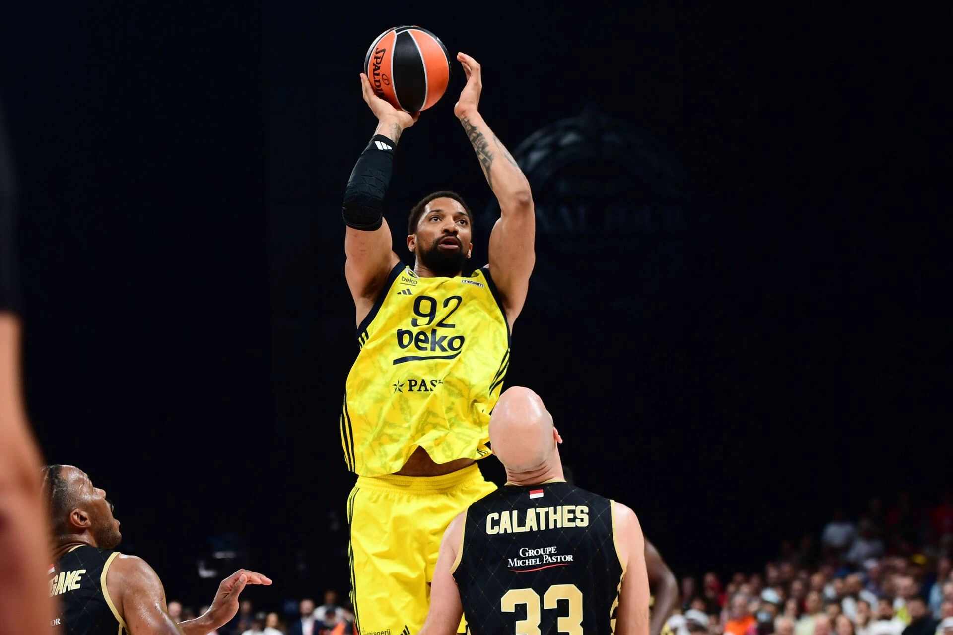 khem-birch-fenerbahce.jpg?v=0