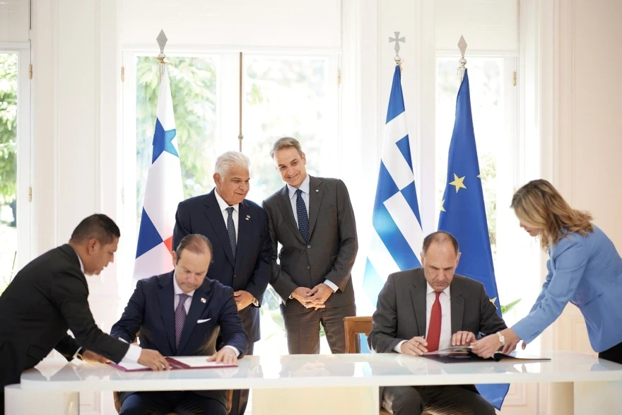 mitsotakis-panama3.webp?v=0