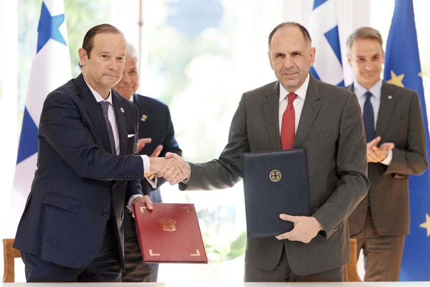 mitsotakis-panama4.webp?v=0