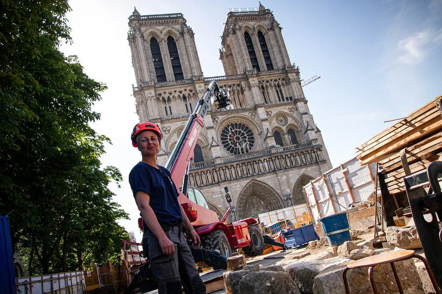 notre-dam1.jpg?v=0
