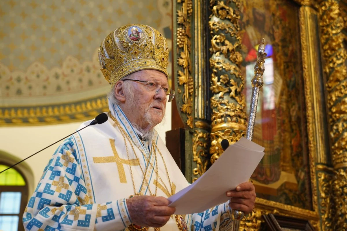 Πηγή φωτογραφίας: https://www.orthodoxianewsagency.gr/patriarxeia/oikomeniko-patriarxeio/xeirotonia-episkopou-tamisou-i-eorti-tis-pentikostis-sto-oikoumeniko-patriarxeio/