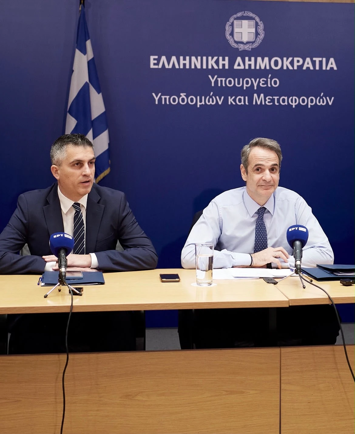 Στο υπουργείο Υποδομών και Μεταφορών με τον πρωθυπουργ/ό Κυριάκο Μητσοτάκη