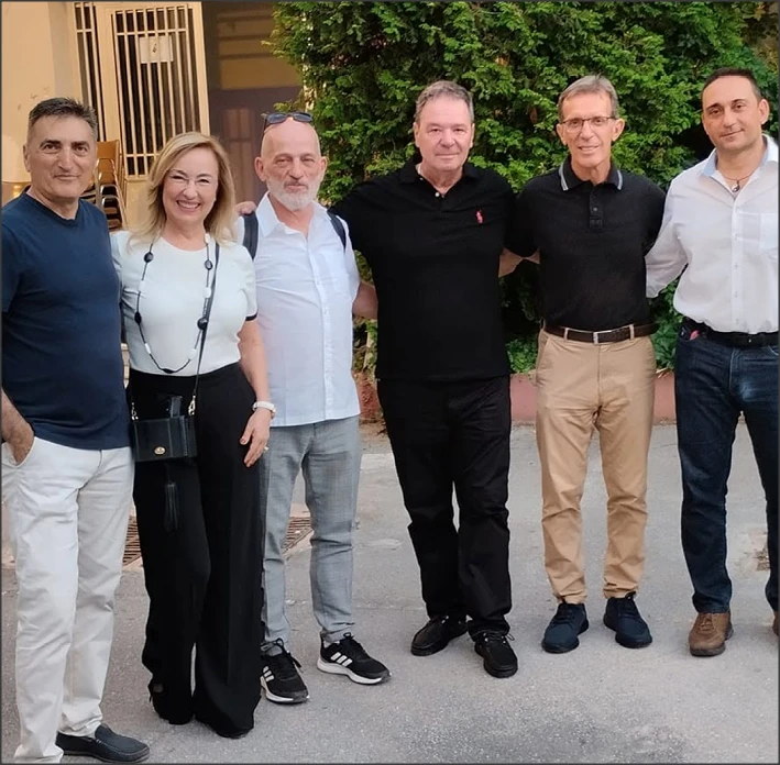 Από αριστερά: Γιάννης Θεοδοσιάδης, Αλεξάνδρα Γωγούση, Πρόδρομος Νικηφορίδης, Δήμος Βαρδάκης, Τάσος Τζήκας, Μιχάλης Παπαστεργίου 