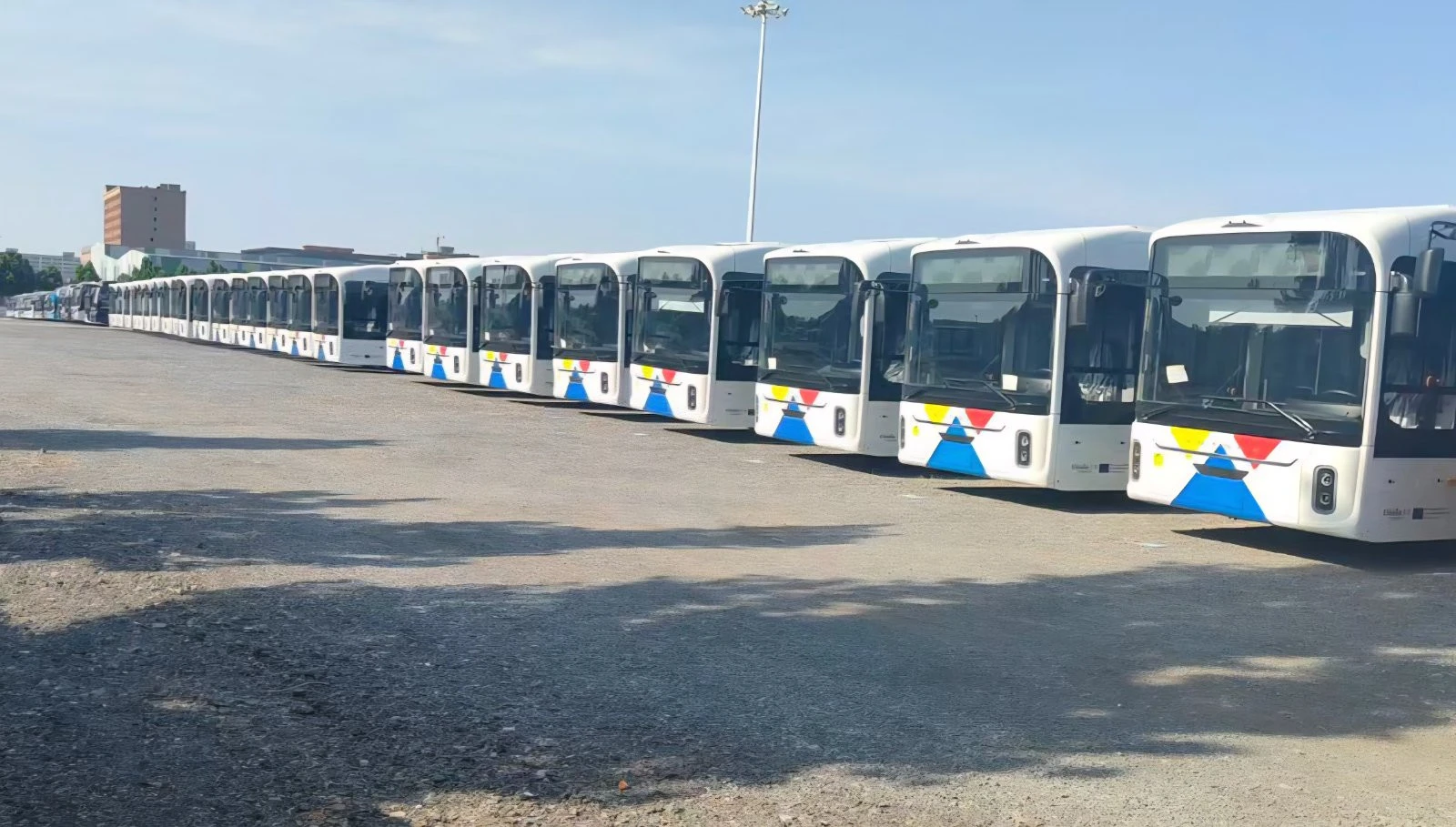 Τα νέα ηλεκτρικά λεωφορεία του ΟΑΣΘ