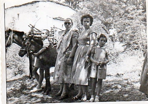 apo-aristera-fotopulos-athanasios-fotopulu-kleopatra.jpg?v=0