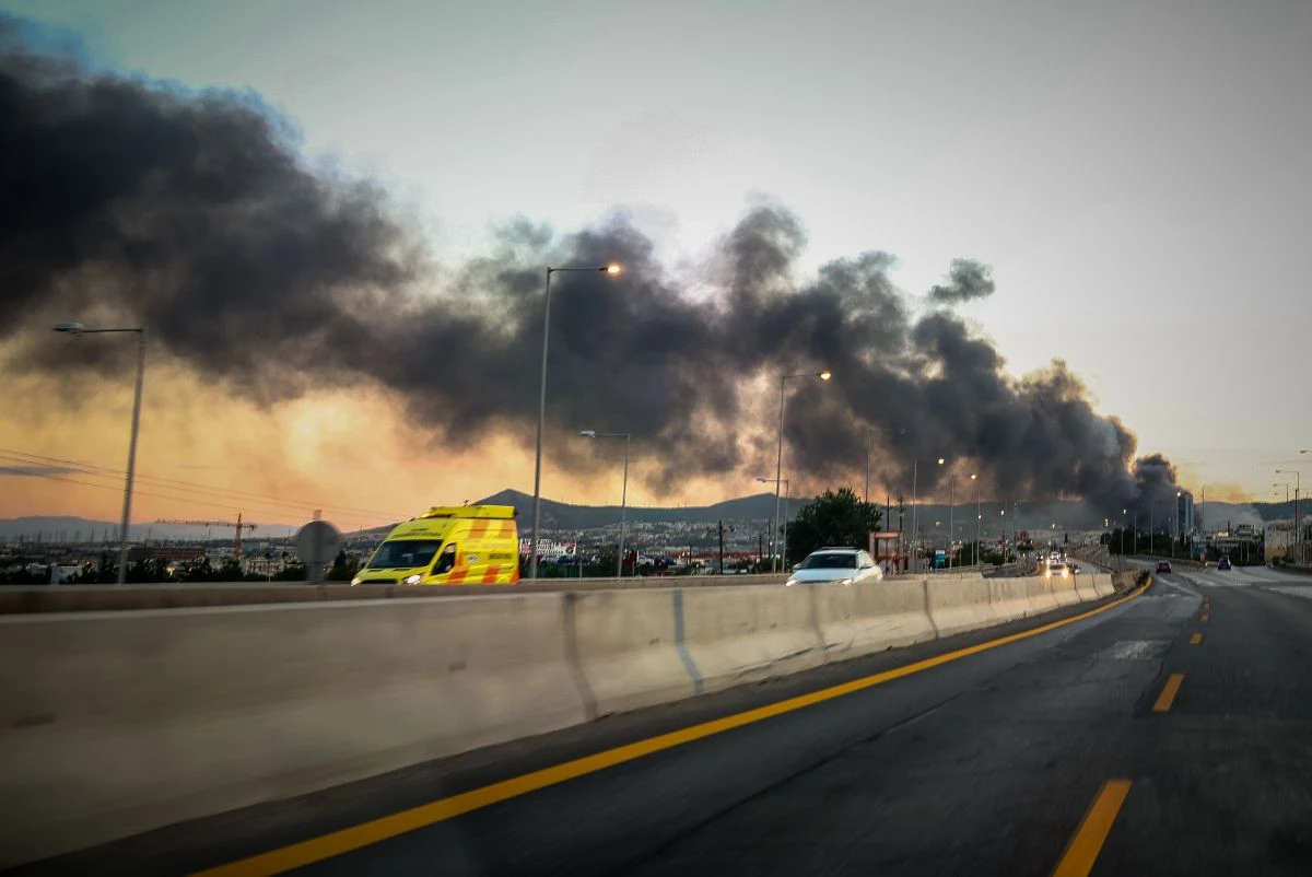 Το τοξικό νέφος από το Flyover - Πηγή: Eurokinissi.gr