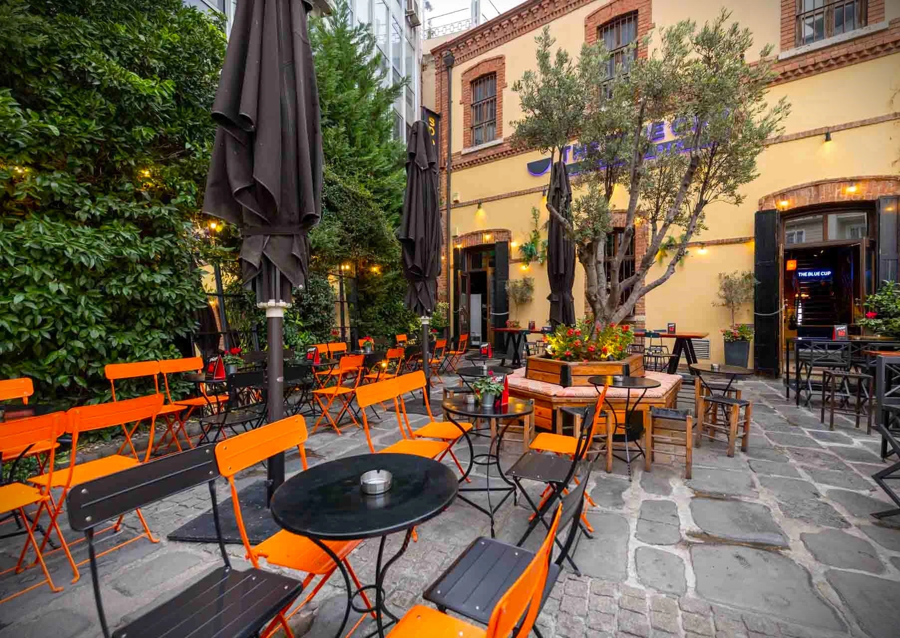 cafe-bar-bistro-3.jpg?v=0