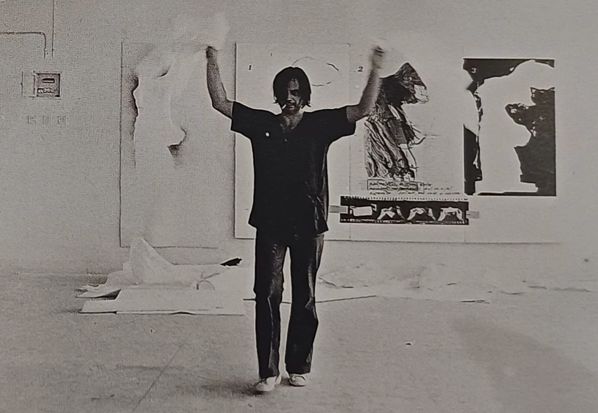 Γιώργος Λαζόγκας, Νίκες-Παλίμψηστο, 1980, performance, Παρίσι - Δωρεά Λεωνίδα Μπέλτσιου