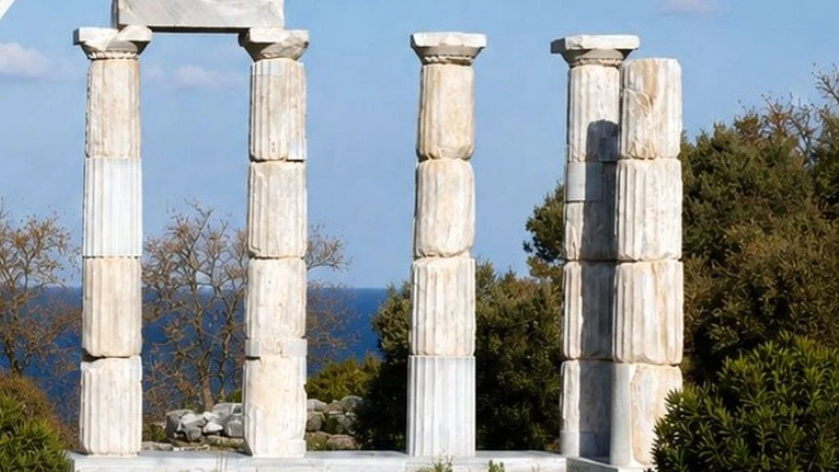 iero-megalon-theon-samothraki-2.jpg