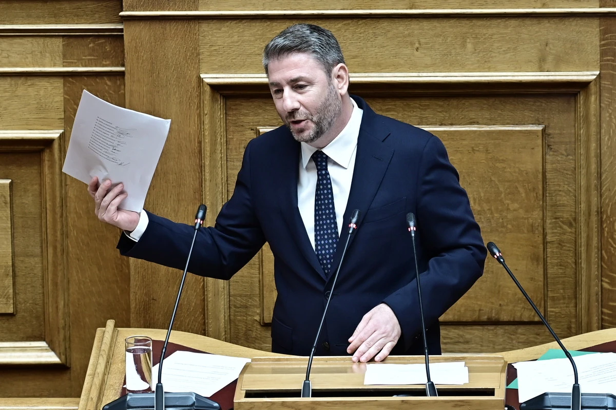 androulakis-vEqaT.jpg