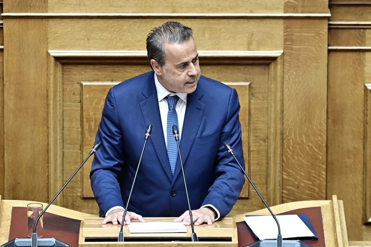 Ο&nbsp;Σταύρος Παπασταύρου σήμερα από το βήμα της Βουλής - Φωτογραφία: eurokinissi&nbsp;