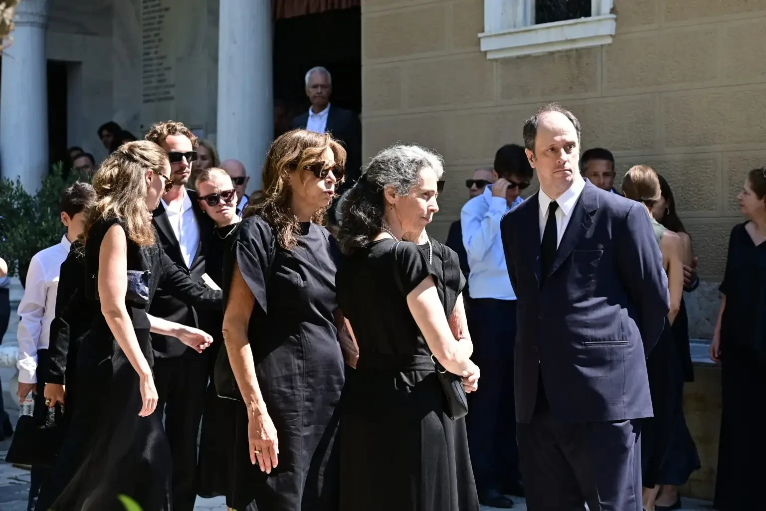 khdeiamanos9-1536x1025.webp?v=0