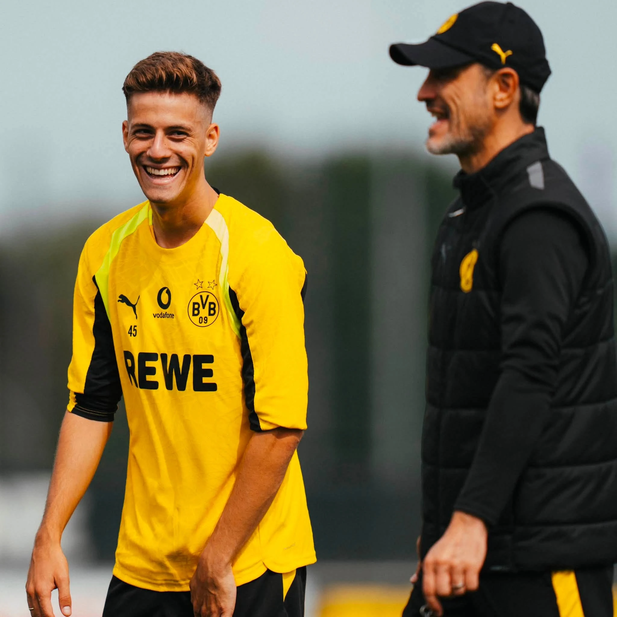 ntelia-bvb1.jpg