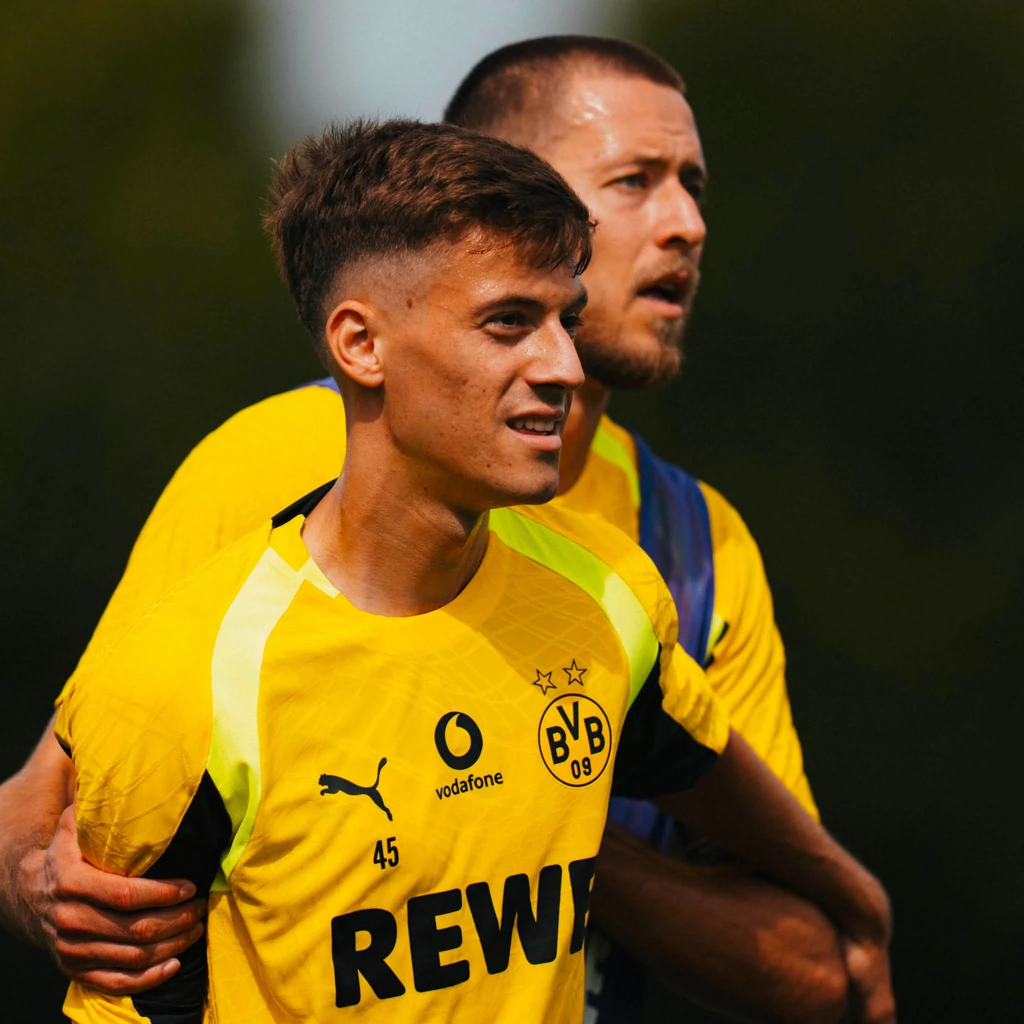 ntelia-bvb5.jpg