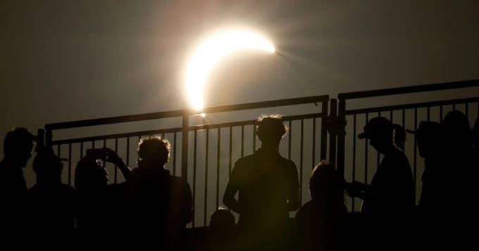 solar-eclipse-2026.jpg?v=0