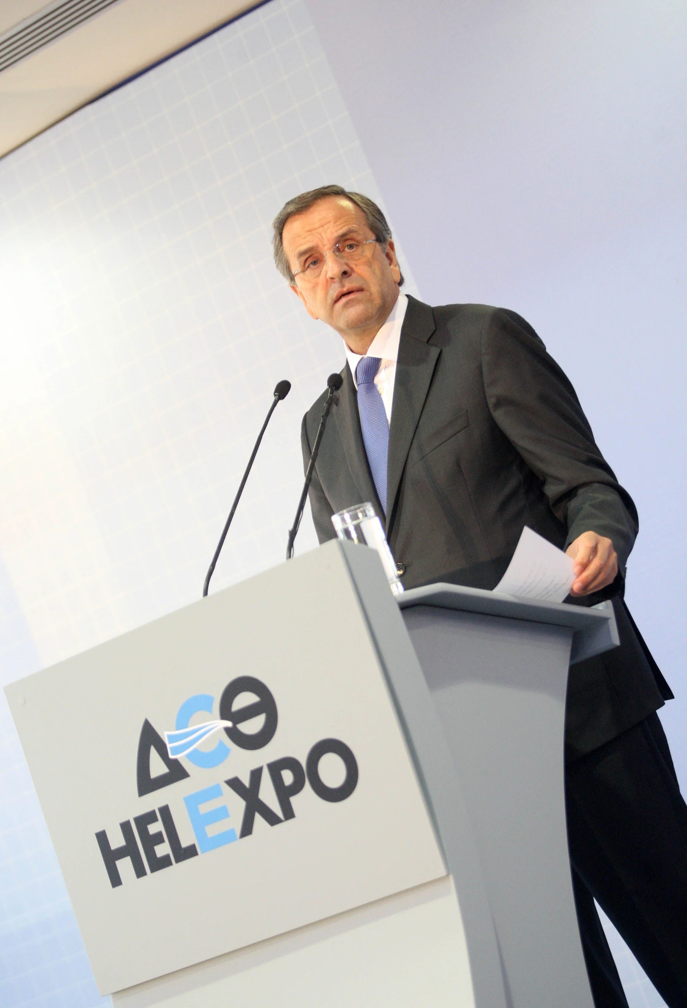 1966989-IcdaF.jpg