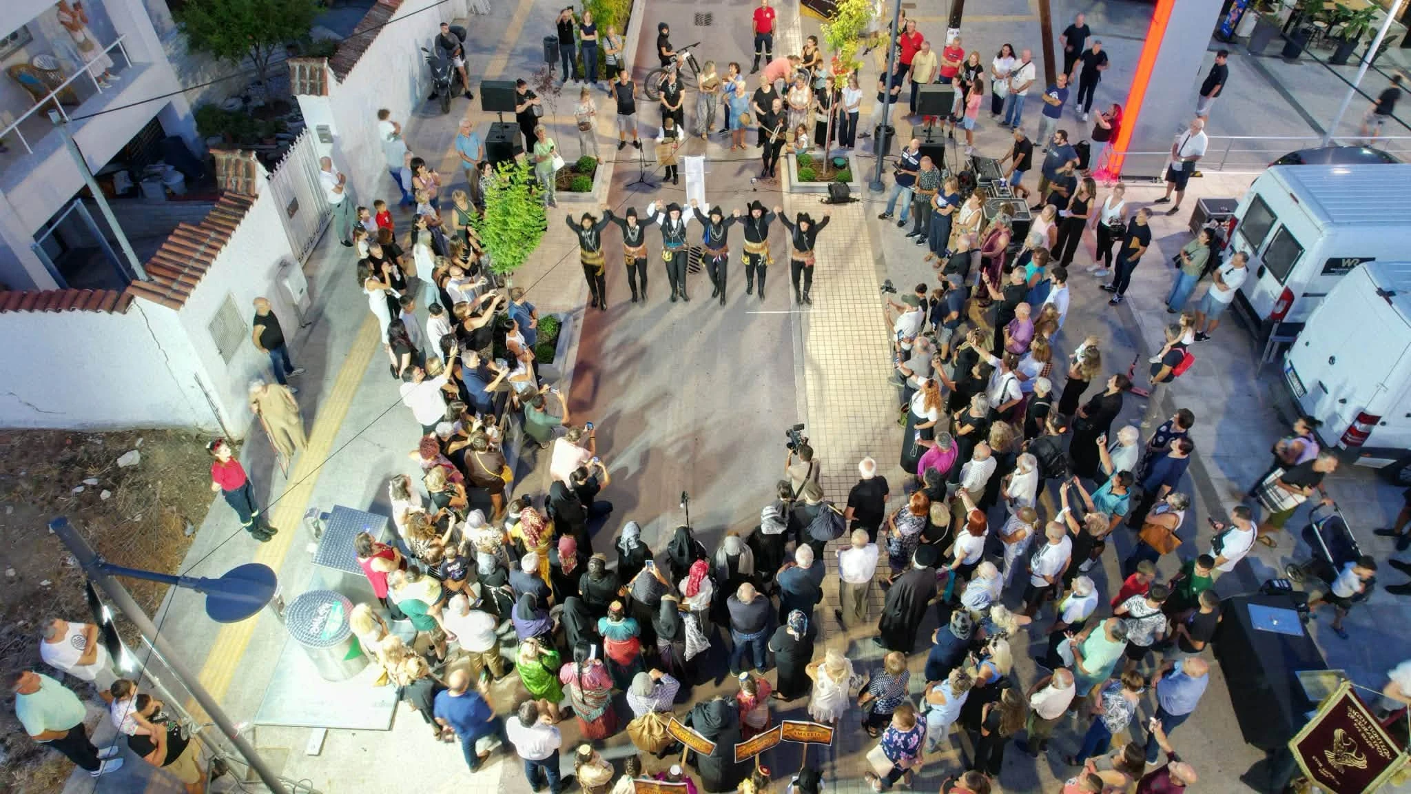 ekthesi-kai-viomatiki-poreia-4.jpg?v=0