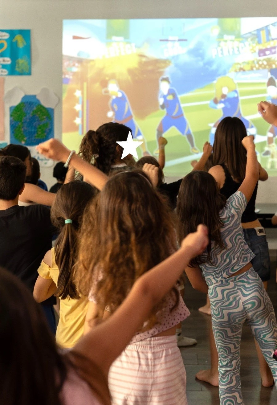 <b>JUST DANCE</b>