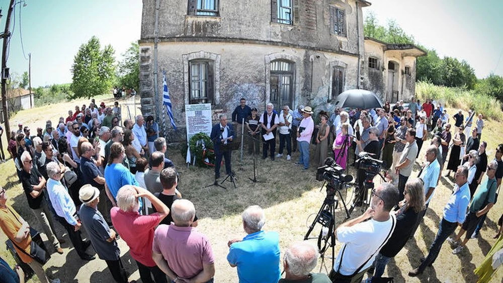 Πηγή φωτογραφίας: https://www.902.gr/eidisi/politiki/427499/d-koytsoympas-o-laos-mporei-na-grapsei-iroikes-selides-istorias-se-symporeysi