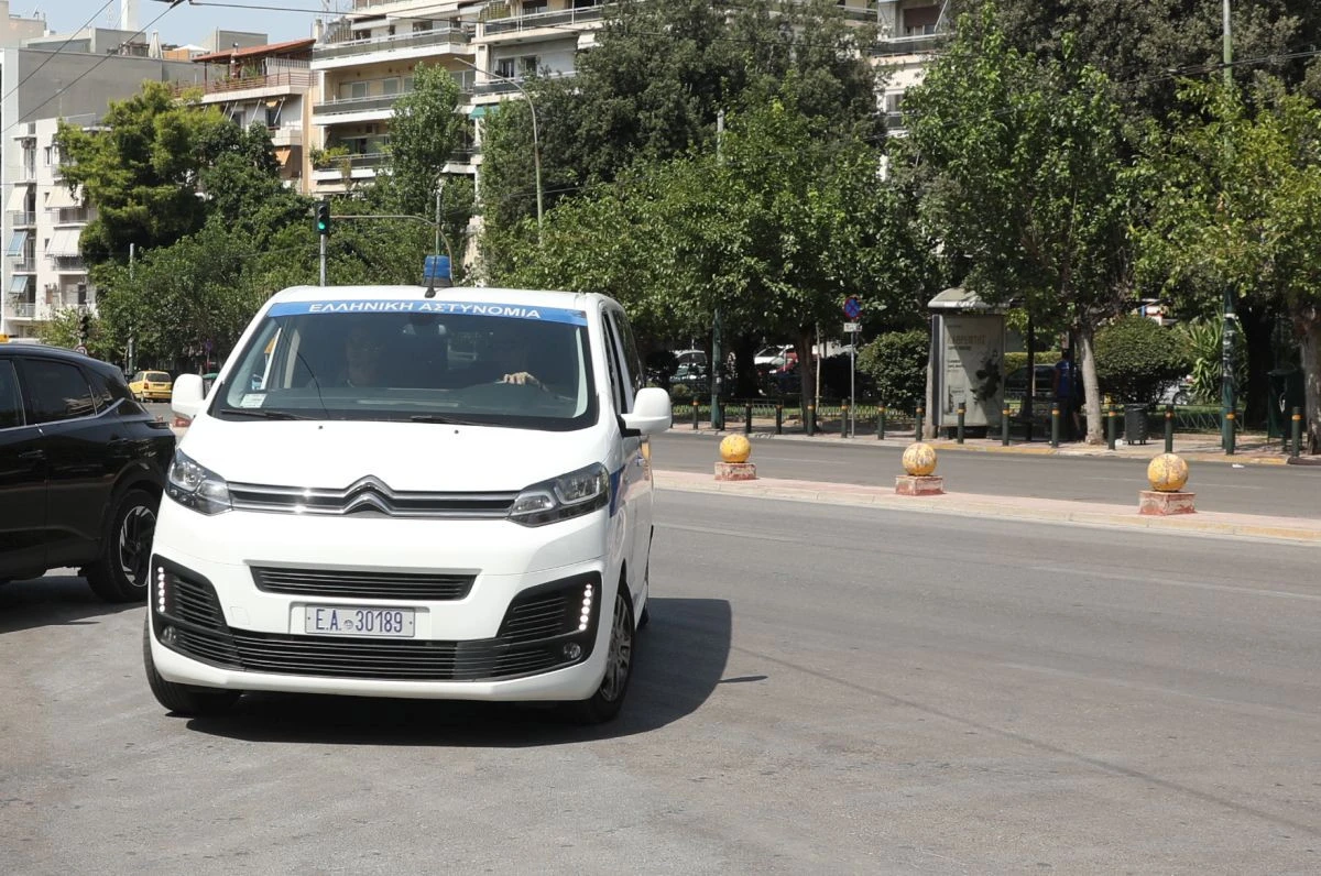 Ο Α. Μουγκοπέτρος φτάνει στην Ευελπίδων - Eurokinissi.gr / ΔΑΝΑΗ ΔΑΥΛΟΠΟΥΛΟΥ