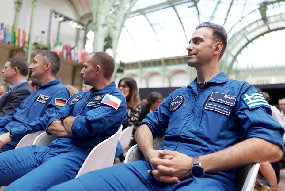 mitsotakis-france-nasa-5.png?v=0