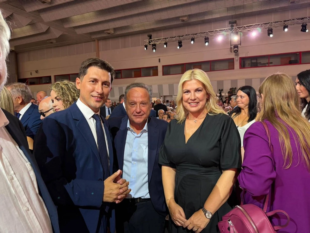 pasok221.jpg