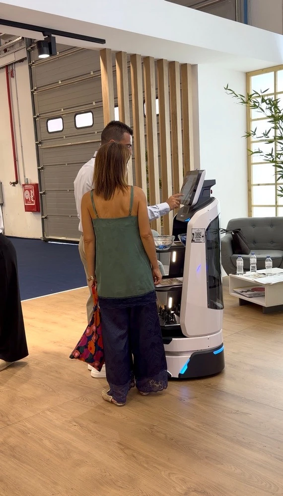robot3.jpg