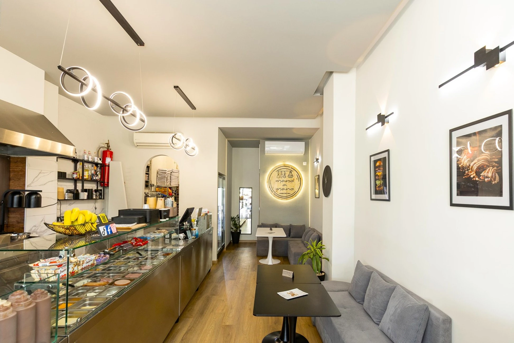 mano-a-mano-2.jpg?v=0