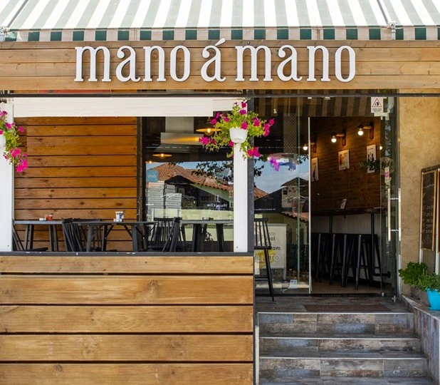mano-a-mano-20.jpg?v=0