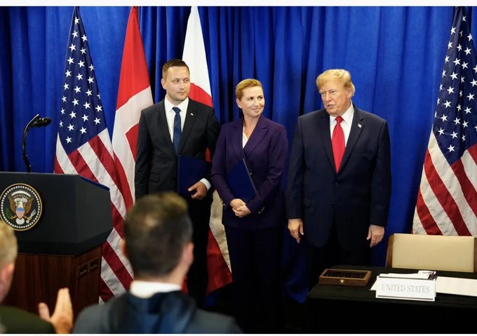 trump-sumfwnia-greenland2.jpg