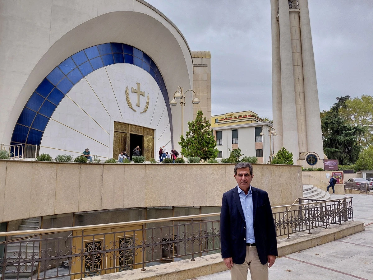 gkioulekas-tirana1.jpg