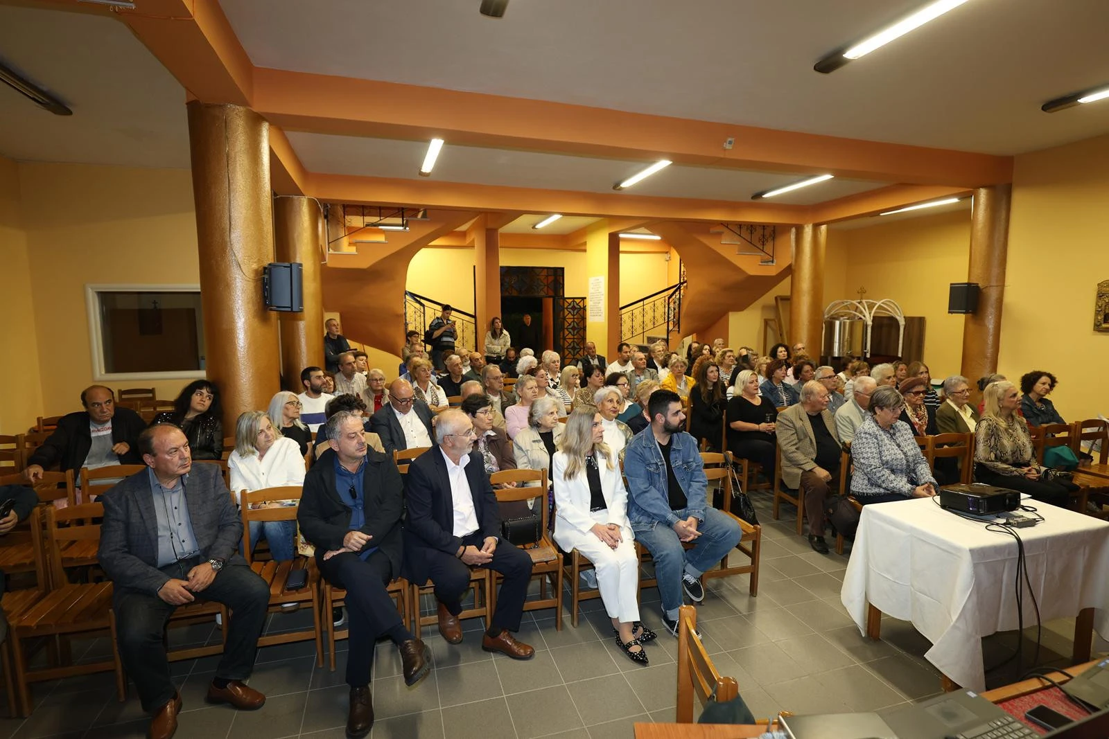 ntokimanter-kryptoxristianoi-11102026-5.JPG?v=0