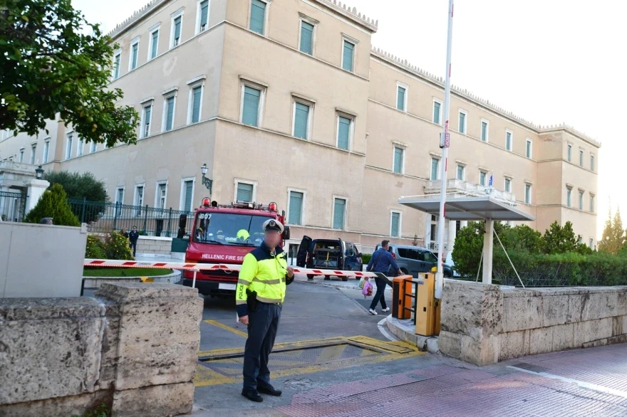 Λήξη συναγερμού στη Βουλή - Πηγή: protothema.gr