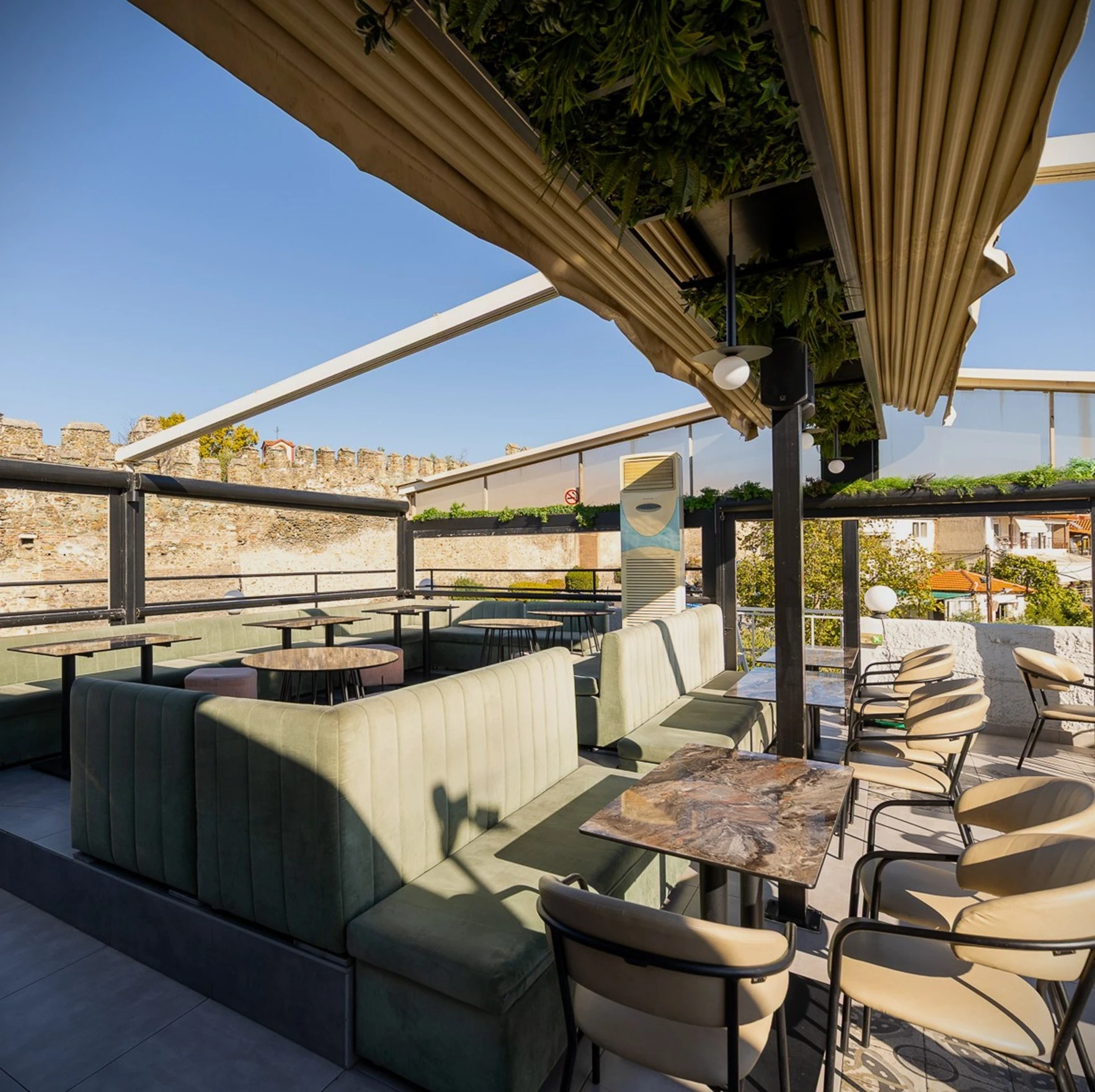 castra-terrace-bar-15.jpg?v=0