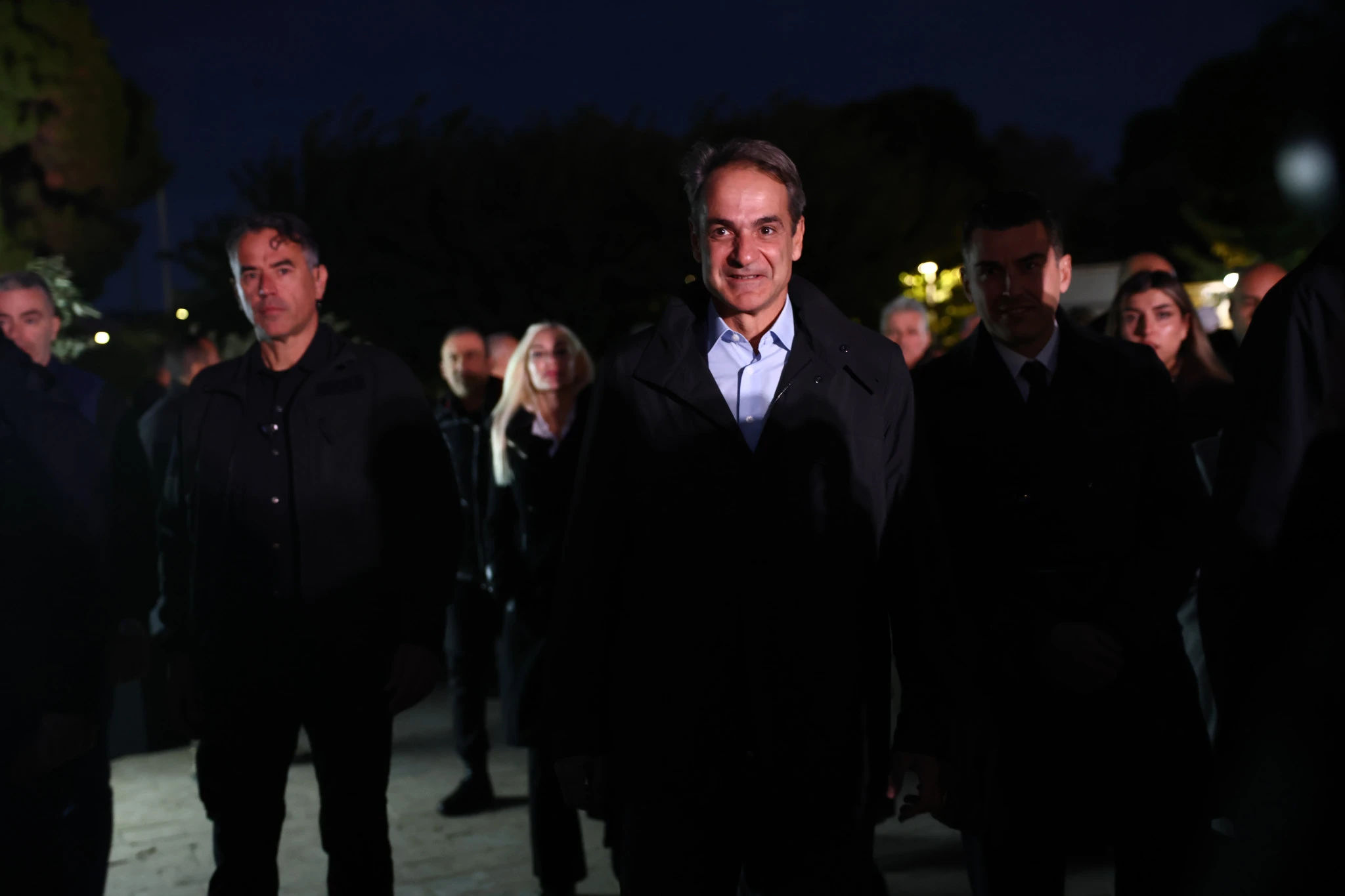 leykos-pyrgos-fos-6.jpg?v=0