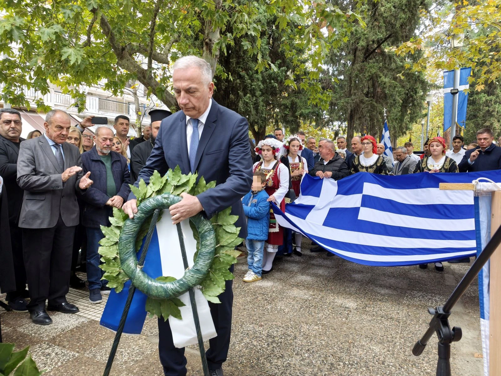 parelasi-euosmos-3.jpg?v=0