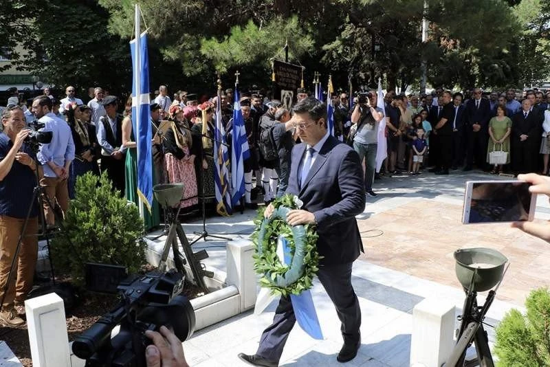 tzitzi-serres233.jpg