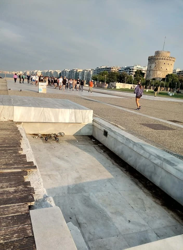 paralia2.jpg