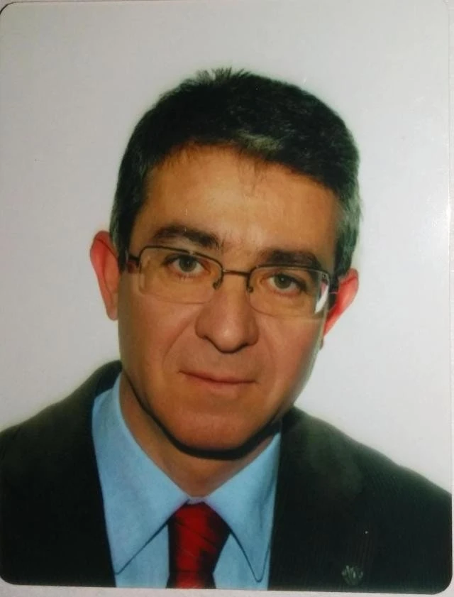 emanouilidis.jpg