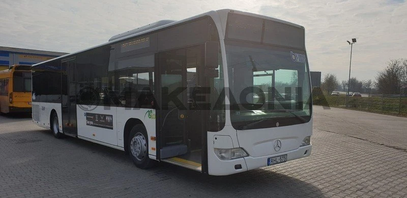 bus13.jpg