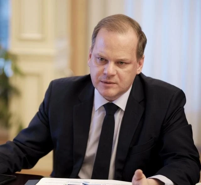 karamanlis.jpg
