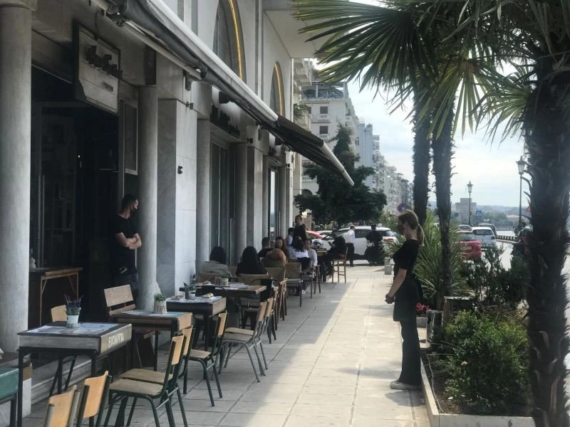 paraliaki-kafe.jpg