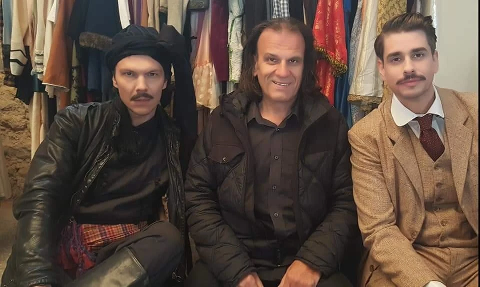 christos-papadopoylos-kokkino-potami.jpg