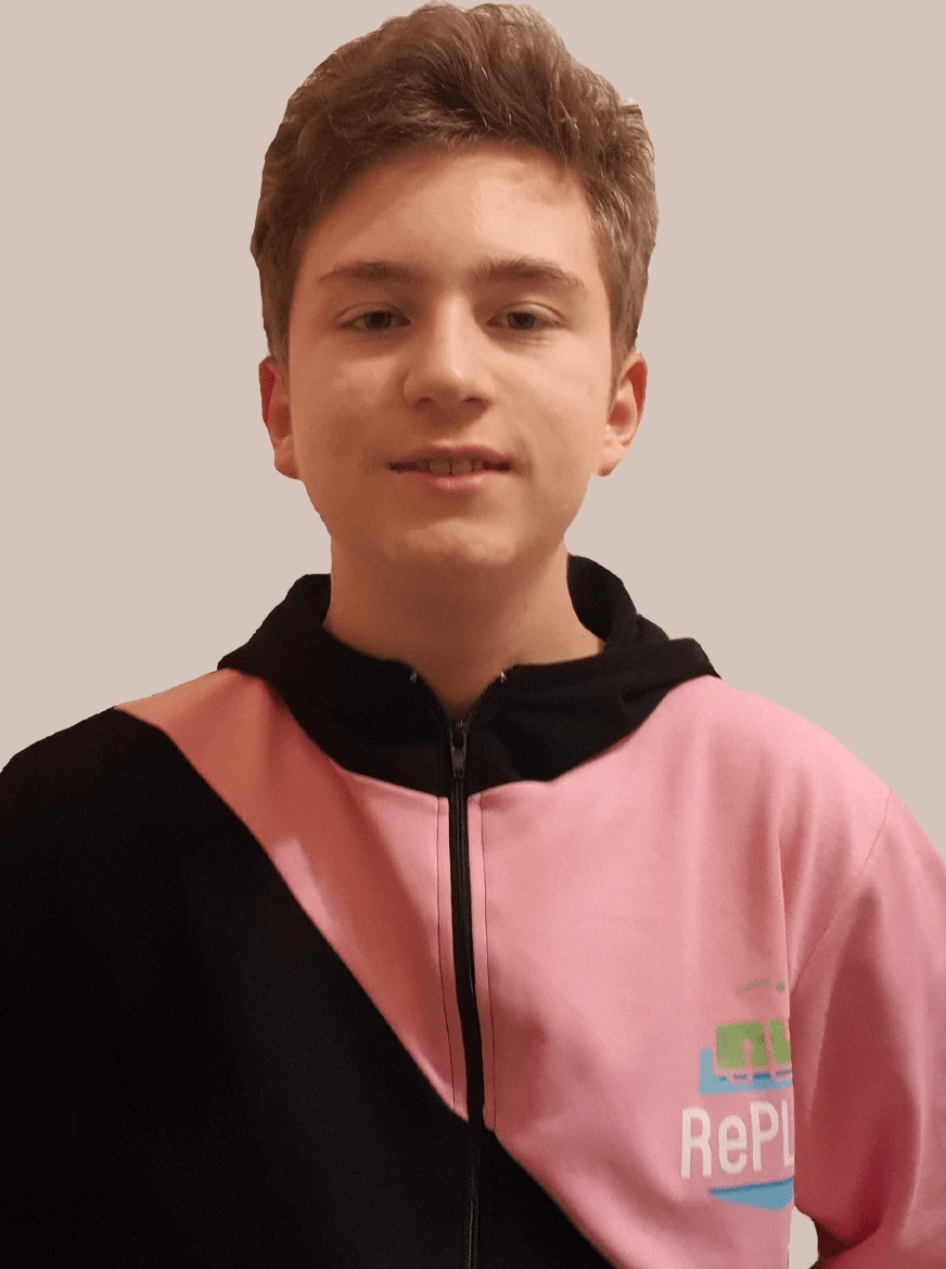 foivos-tavlaridisgrey.png