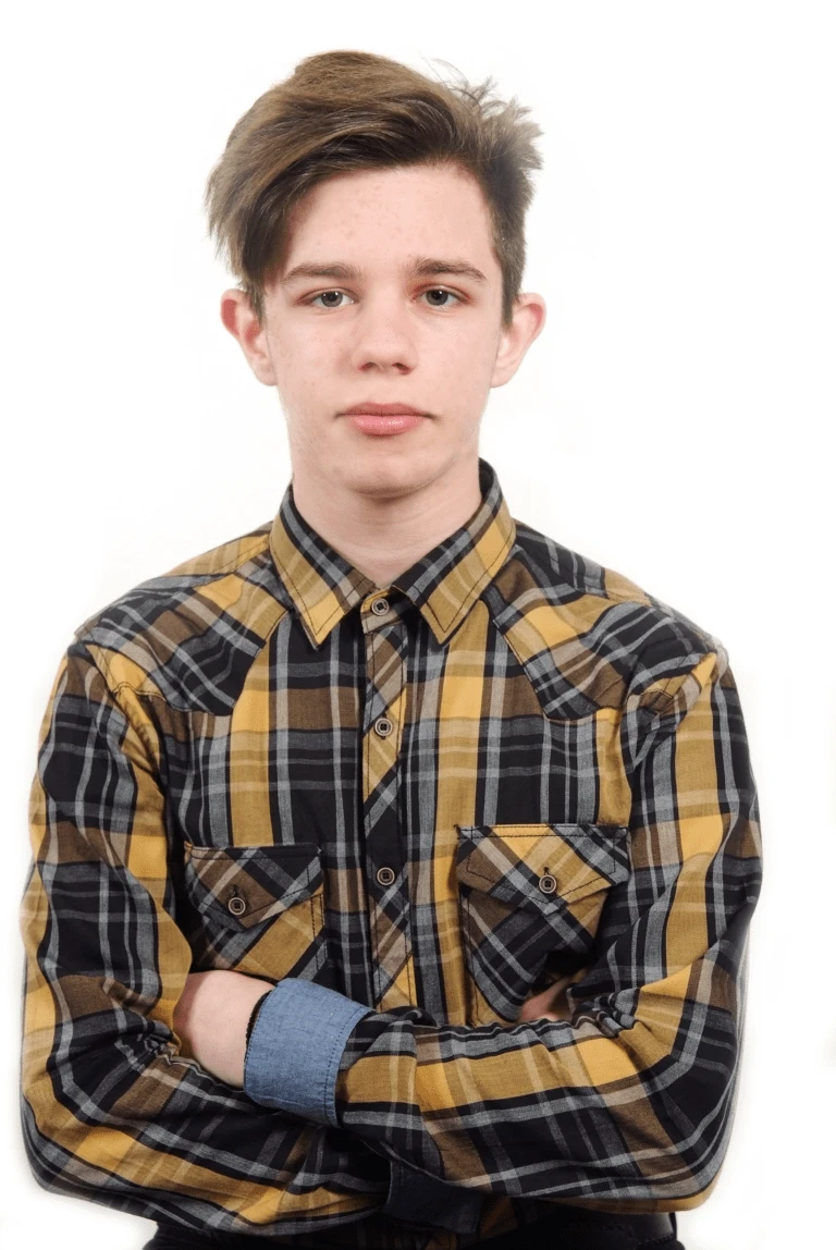 profile-photo-768x1148.png